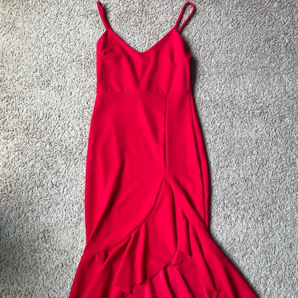 Boohoo Red Dress w/ Slit US: Size 8 in Great Condition - Picture 1 of 5